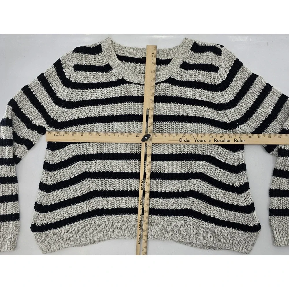 H&M Chunky Knit Sweater Women's Black Off-White Striped Loose Fit Pullover- L‎
